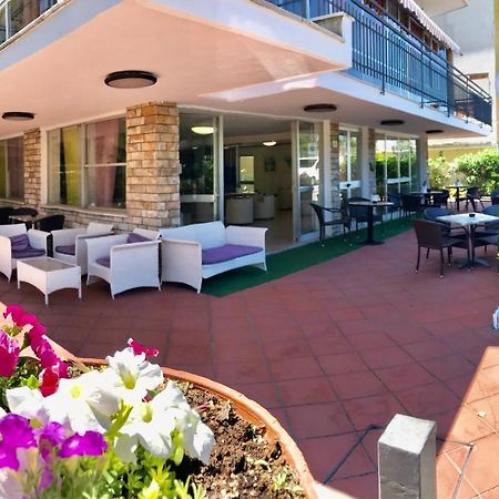 Hotel Naica Rimini Exterior photo
