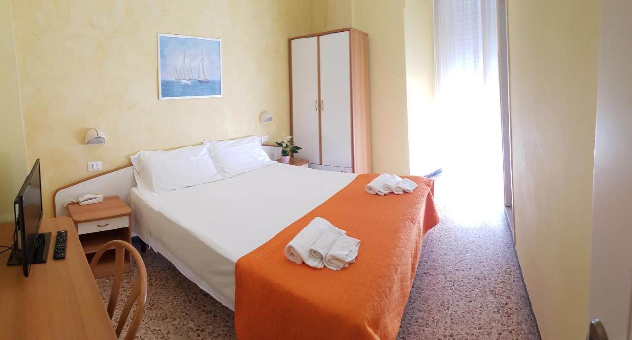 Hotel Naica Rimini Exterior photo