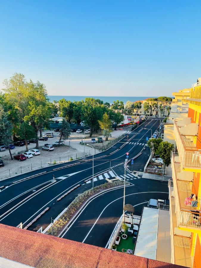 Hotel Naica Rimini Exterior photo