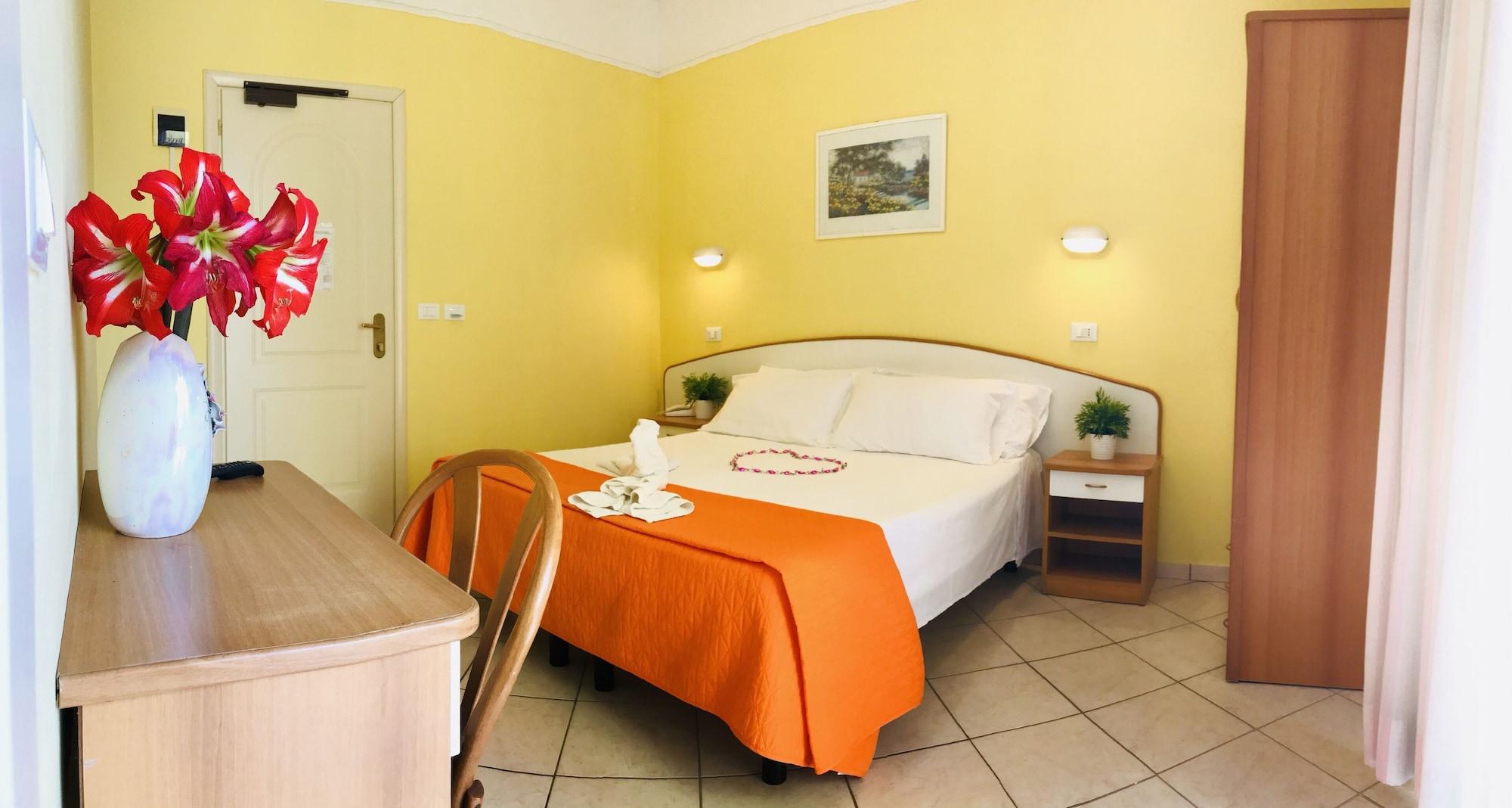 Hotel Naica Rimini Exterior photo