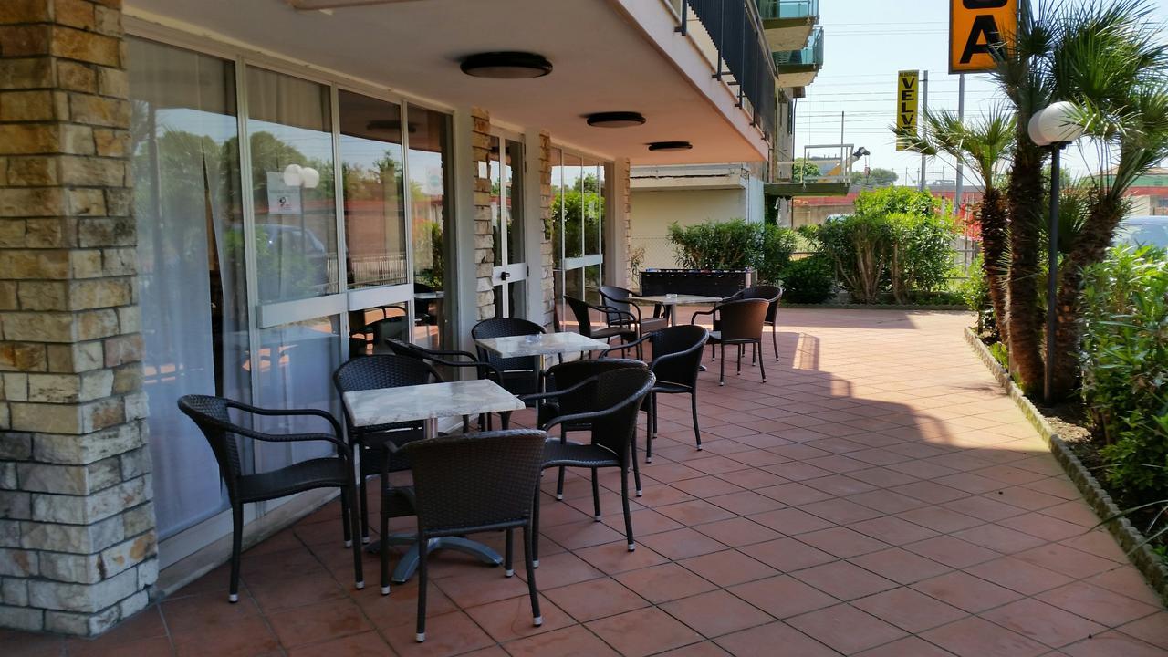 Hotel Naica Rimini Exterior photo