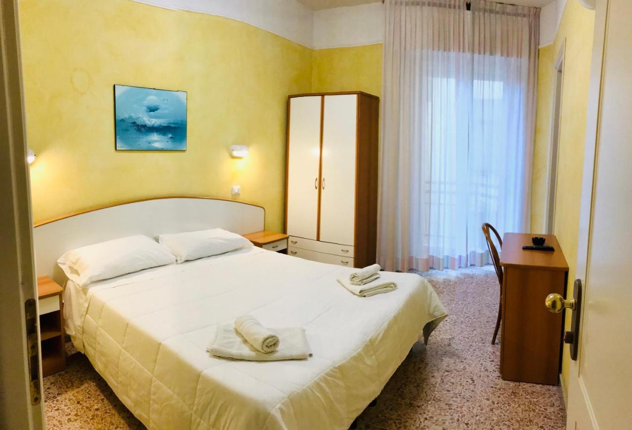 Hotel Naica Rimini Exterior photo